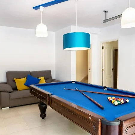 Townhouse Moreton Casa de Férias