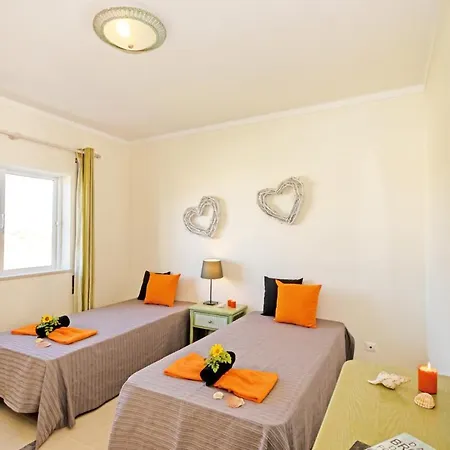 Casa de Férias Townhouse Moreton *
